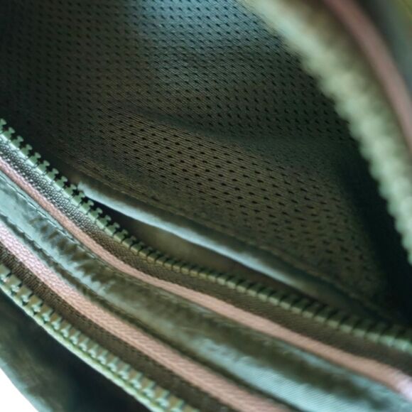 Nike Tech Windbreaker Backpack Kids Large - Picture 2 of 11